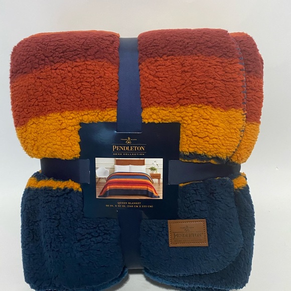 Pendleton Bedding Pendleton Grand Canyon Sherpa Queen Blanket Poshmark